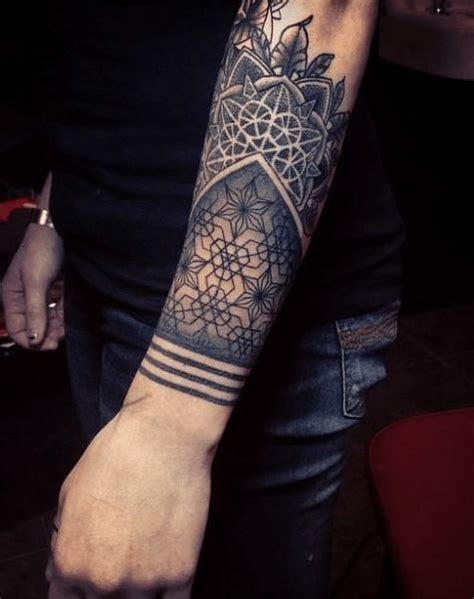 Geometric Sleeve Tattoo Flower with Complicated Patterns | Manga de ...