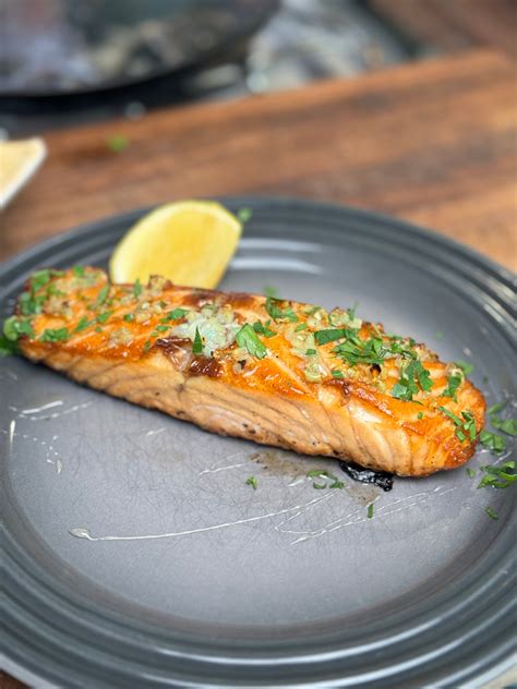 Seafood 101: Baked Salmon - Honey Garlic Baked Salmon Recipe – SEATOPIA