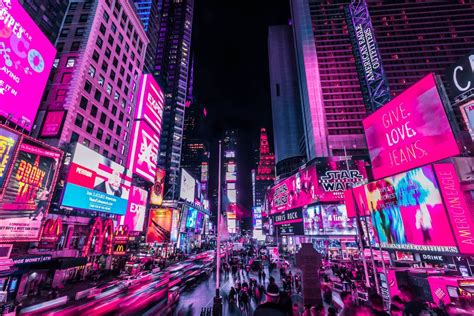 New York Glow: satisfying neon photography series of the Big Apple at ...