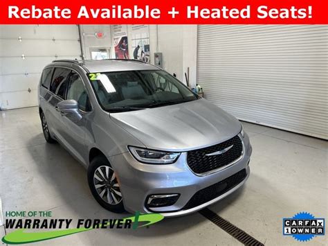 Used 2020 Chrysler Pacifica Hybrid Minivan For Sale in Erie, PA | Auto ...