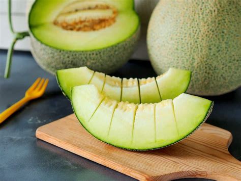 Honeydew Melon: Benefits, Nutrition, Side Effects & More - HealthifyMe