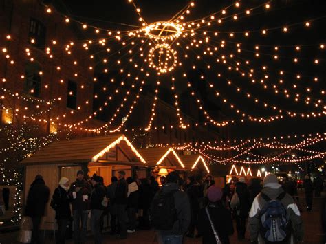 Chris1812's Reflections and Thoughts: Toronto Christmas Market at the Distillery District