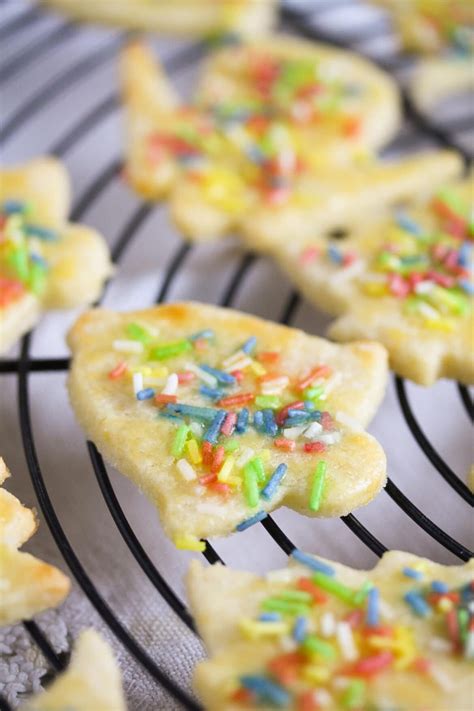 German Butter Cookies - Christmas Butterplätzchen Recipe