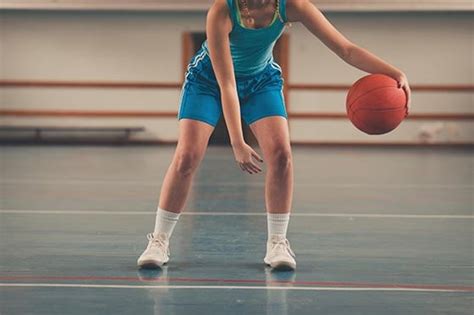 Basketball: Exercises for dribbling for beginners and experienced players