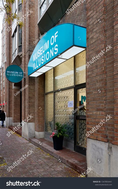 1 Toronto Museum Of Illusions Images, Stock Photos & Vectors | Shutterstock