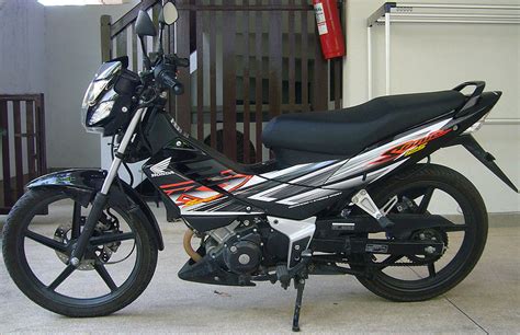 Motorcycle Review's: Honda Sonic 125 cc