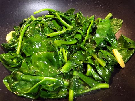 Malabar Spinach Stir Fry Recipe • Oh Snap! Let's Eat!