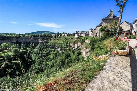 Découvrir la France en photos: 21 - BOZOULS. (Aveyron-12)