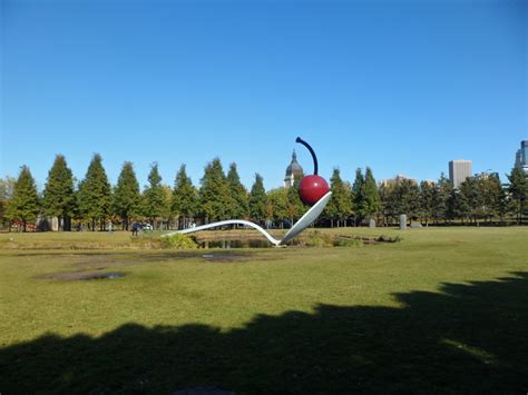 Claes Oldenburg & Coosje van Bruggen, Spoonbridge and Cherry, 1985-1988 ...