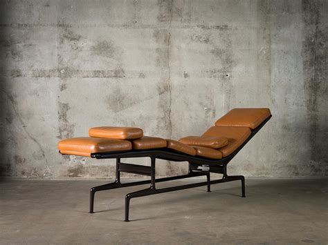 Charles & Ray Eames - Eames Chaise Longue