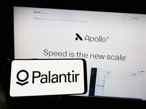 Palantir stock nosedives 14% after reported earnings