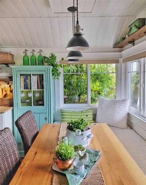 19 Ways to Create a Charming Cottage-Style Kitchen - Shiplap and Shells