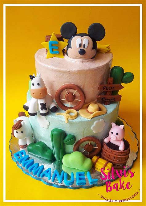 #mickeymouse #mickeymousecake #farmcake #Mickeymousefarm