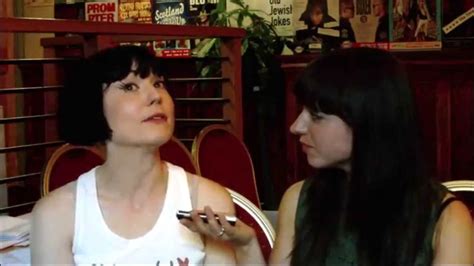 Interview with comedian Bec Hill at Edinburgh Fringe festival Aug 2104 - YouTube