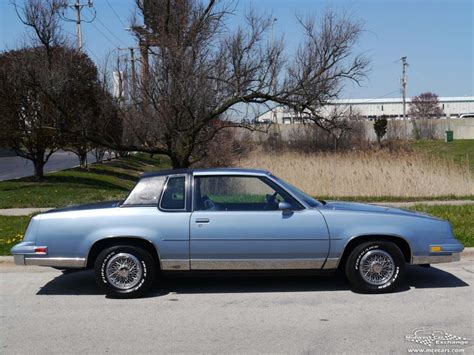 1985 Oldsmobile Cutlass Supreme | Midwest Car Exchange