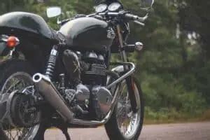 Triumph Thruxton 900 Specs and Review - Big Bike Reviews