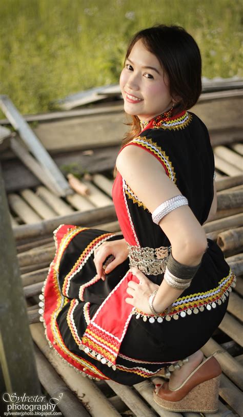 Sylvester J's Photography: Bidayuh Traditional Costume