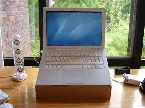 How to Make a Cardboard Laptop Stand : 5 Steps (with Pictures) - Instructables