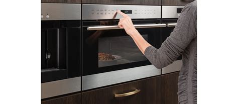 Built-In Microwave | Microwave Ovens | Wolf Appliances