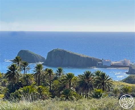 Playa de Isleta del Moro, Costa Almeria Beaches | Andalucia.com