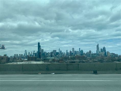 Chicago | Chicago skyline, Chicago photos, Downtown chicago