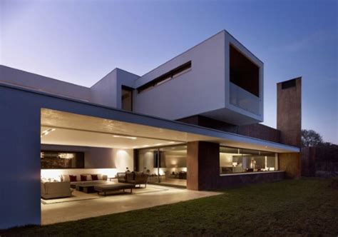 Find a minimalist house design