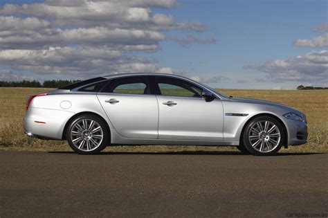 Jaguar XJ Review - photos | CarAdvice