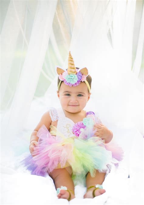 Baby’s 1st birthday #Unicorn #photooftheday #photoshoot #firstbirthday #babygirl Baby Unicorn ...