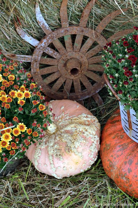 A Hay Bale Harvest of Pumpkins and Mums | homeiswheretheboatis.net #fall Hay Bales, Autumn ...