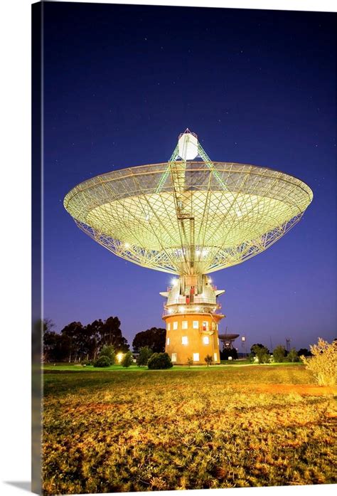 Parkes radio telescope at night, Parkes, NSW, Australia. Wall Art, Canvas Prints, Framed Prints ...