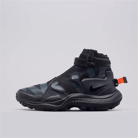 NikeLab ACG Gaiter Boot in Black | Sneakers men fashion, Sneakers, Mens ...