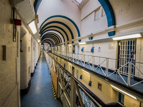 Investigation launched as prisoner dies in custody at HMP Leeds | Yorkshire Evening Post