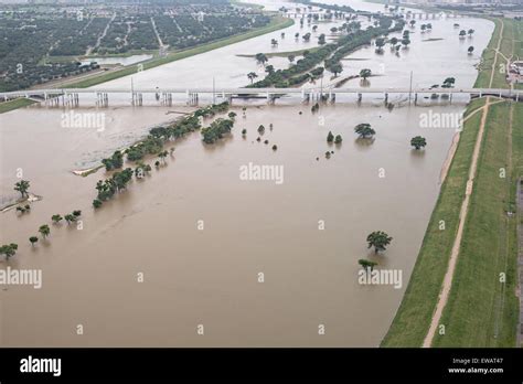 River flooding dallas hi-res stock photography and images - Alamy