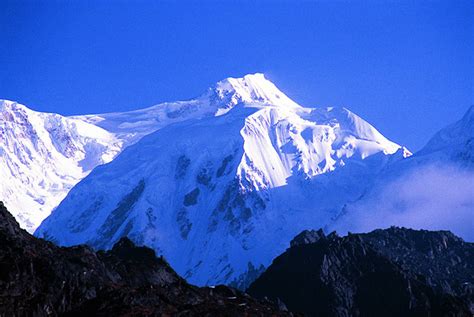 Kanchenjunga up close - India Travel & Photography Blog | India Travel & Photography Blog