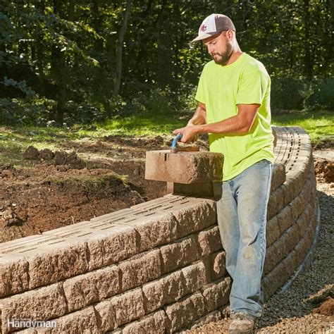 Build a Long-Lasting Block Retaining Wall | Family Handyman