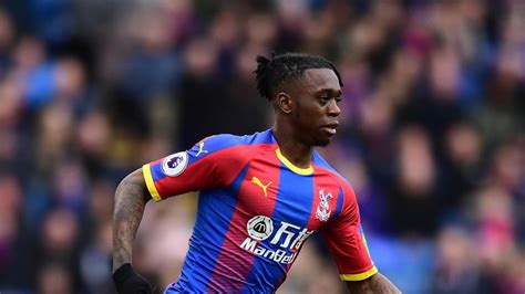 Aaron Wan-Bissaka committed to Crystal Palace despite transfer speculation | Football News | Sky ...