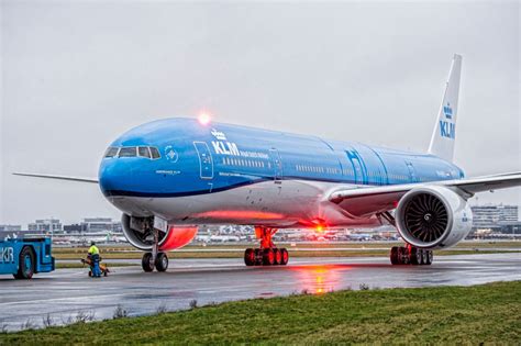 KLM Will Maintain South Africa Flights After Travel Ban Enacted