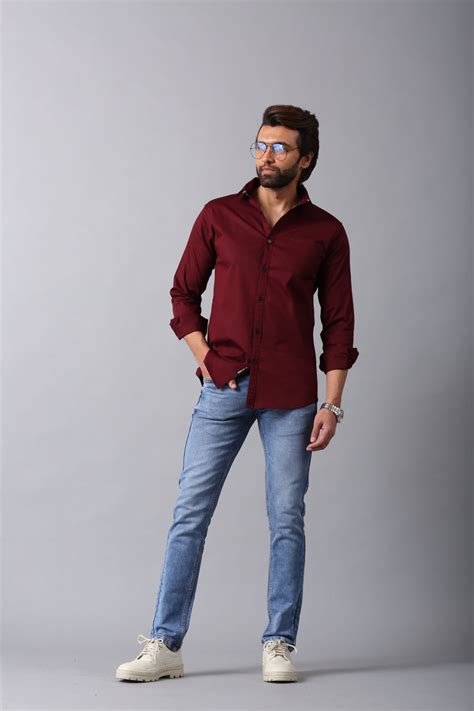 MEN'S CASUAL CLASSIC MAROON SHIRT – united18