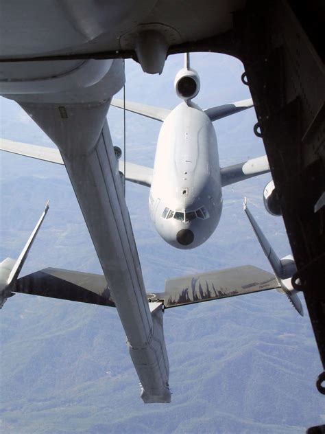 Extending reach: KC-10 refueling in action > Joint Base McGuire-Dix ...