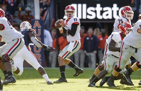 Georgia names starting QB for spring game