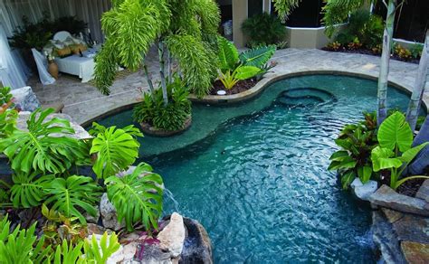 Pool Garden Design | Finest Plants for Poolside Area | Landscaping Your ...