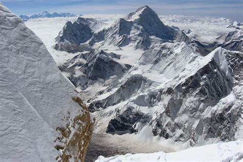 This is My World: Pegunungan Himalaya dan Gunung Everest