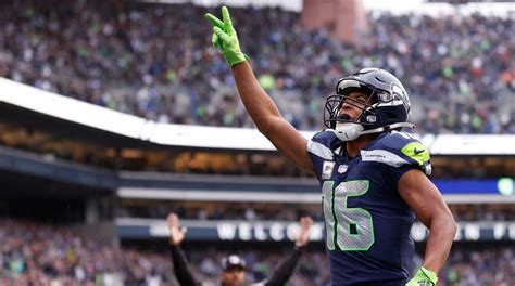 Seahawks snap Giants' win streak, Tyler Lockett redeems himself with ...