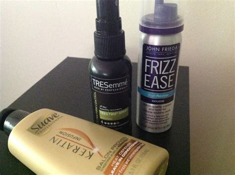 TIPS FOR FRIZZY FREE CURLY HAIR