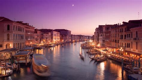 Download wallpaper: Romantic sunset in Venice 3840x2160