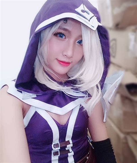 Natalia cosplay from Mobile Legends