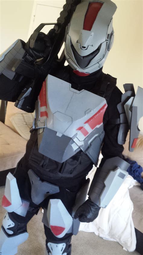 Awesome Titan cosplay (x-post from /r/cosplay) : r/DestinyTheGame