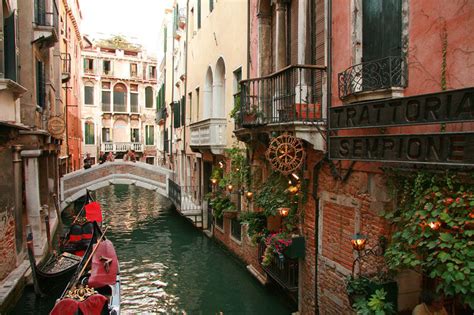 Venice Bridges: Beautiful and Cloaked in History