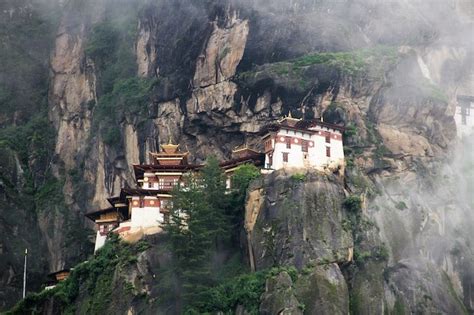 Trekking in Bhutan - the Last Shangri La [Where to Go] - Drifter Planet