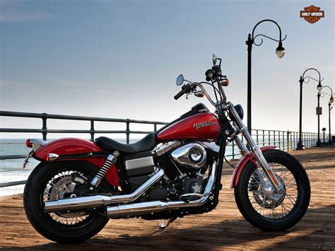 2012 FXDB Dyna Street Bob Harley-Davidson pictures, review